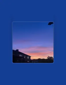 Posłuchaj wykonawcy kwayle, obejrzyj teledyski, przeczytaj biografię, zobacz daty tras koncertowych i nie tylko!