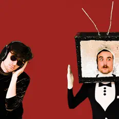 Hör dir Noir Disco an, schau dir Musikvideos an, lies die Biografie, finde Tourdaten und mehr!