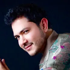 收听 Julian Caballero、观看音乐视频、阅读小传、查看巡演日期等 ！