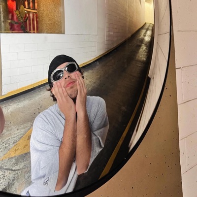 Isn't me wyd? - Single