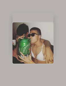 Hör dir Simon Pinkman an, schau dir Musikvideos an, lies die Biografie, finde Tourdaten und mehr!