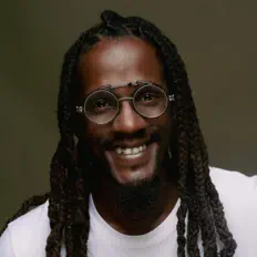 Listen to Esy Kennenga, watch music videos, read bio, see tour dates & more!