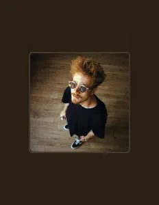 Luister naar Roman Peer, bekijk muziekvideo's, lees de bio, bekijk de tourdata, en meer!