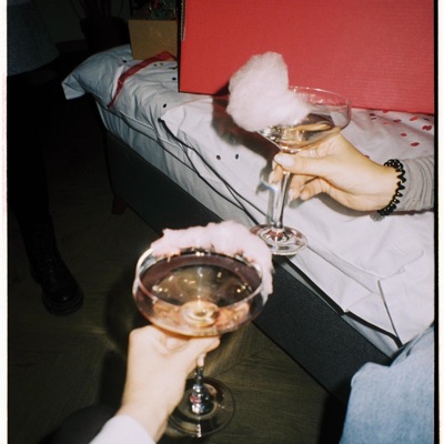 Greedy (feat. Isis Tiger) - Single