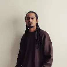 GR을(를) 듣고, 뮤직 비디오를 보고, 약력을 읽고, 투어 일정 등을 확인하세요!