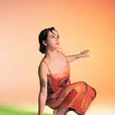 Ascolta Maryana Ro, guarda video musicali, leggi la biografia, vedi le date del tour & altro!