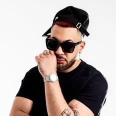 Poslechněte si interpreta Skam, sledujte hudební videa, přečtěte si životopis, podívejte se na data turné a další informace.