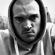 Luister naar Colérik Man, bekijk muziekvideo's, lees de bio, bekijk de tourdata, en meer!