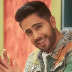 Escucha a Nik Salazar, mira videos musicales, lee su biografía, consulta las fechas de las gira y más.