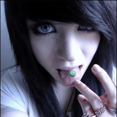 Pop a Pill (feat. SKUZXIII) - Single