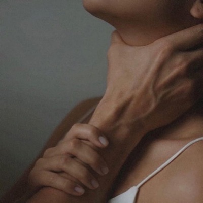 Hold Me, Hold Me - Single