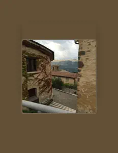 Hör dir MG Electro Bar an, schau dir Musikvideos an, lies die Biografie, finde Tourdaten und mehr!