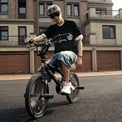CLOWNY BEATZZ adlı sanatçının Bmx - Single albümünü dinle