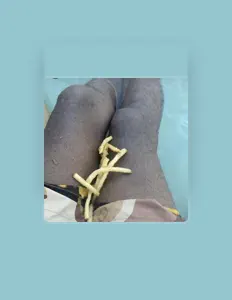 Hör dir DICKtionary an, schau dir Musikvideos an, lies die Biografie, finde Tourdaten und mehr!