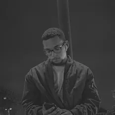 Escucha a Dakota Burrell, mira vídeos musicales, lee la biografía, consulta fechas de giras y mucho más.