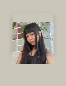 聆聽 chngiZZZ、觀看音樂影片、閱讀小傳、查看巡演日期等！