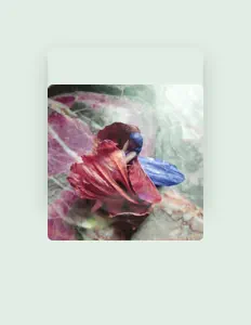 Escucha a Lxy, mira videos musicales, lee su biografía, consulta las fechas de las gira y más.