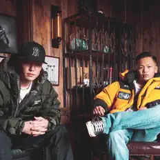Escucha a MAD KIDS, mira videos musicales, lee su biografía, consulta las fechas de las gira y más.