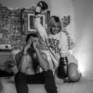 Hennessy (feat. Omega Melhem)