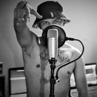 escalofrios en mi interior (feat. Klandestino Axm) - Single