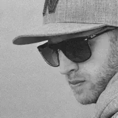 Escucha a KINTELPS, mira videos musicales, lee su biografía, consulta las fechas de las gira y más.