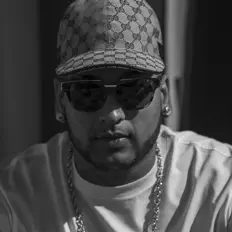 Ascolta Jahsik, guarda video musicali, leggi la biografia, vedi le date del tour & altro!