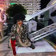 Ascolta Jowork, guarda video musicali, leggi la biografia, vedi le date del tour & altro!