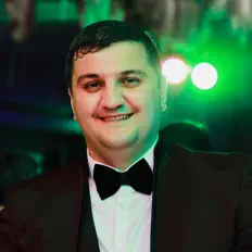 Poslechněte si interpreta Алекбер Шахмурадов, sledujte hudební videa, přečtěte si životopis, podívejte se na data turné a další informace.