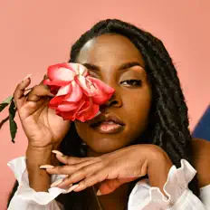 Escucha a Indigo Rose, mira vídeos musicales, lee la biografía, consulta fechas de giras y mucho más.