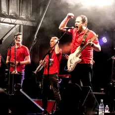 Spawn: песни, клипы, биография, даты выступлений и многое другое.