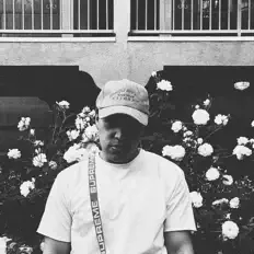 Escucha a Leon Vic, mira videos musicales, lee su biografía, consulta las fechas de las gira y más.