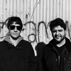 Ascolta Stun Love, guarda video musicali, leggi la biografia, vedi le date del tour & altro!