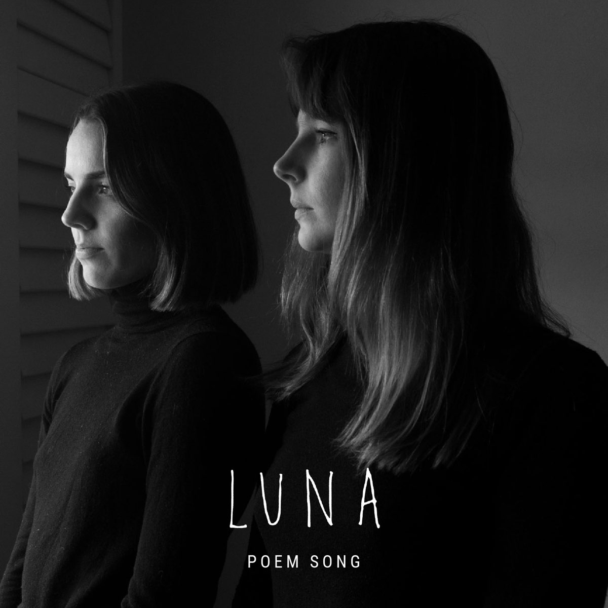 Lune песни. Luna Song. Luna песни слушать. Luna песня слушать.