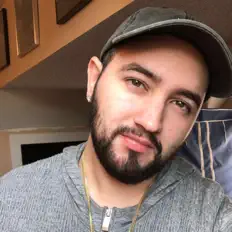 聆聽 Mathias、觀看音樂影片、閱讀小傳、查看巡演日期等！