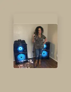 Poslechněte si interpreta Jackie Lynn, sledujte hudební videa, přečtěte si životopis, podívejte se na data turné a další informace.