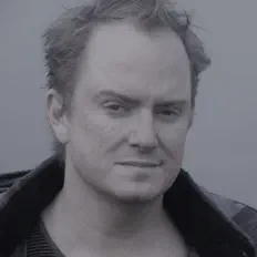 Ascolta REVELEVER, guarda video musicali, leggi la biografia, vedi le date del tour & altro!