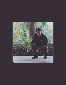 Dengarkan Valor, tonton video musik, baca bio, lihat tanggal tur & lainnya!