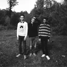 Escucha a C3, mira videos musicales, lee su biografía, consulta las fechas de las gira y más.