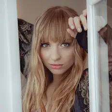 Listen to Agnieszka Adamczewska, watch music videos, read bio, see tour dates & more!