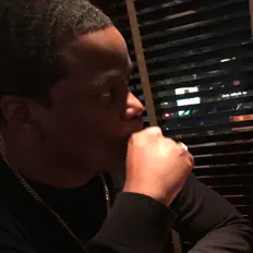 Posłuchaj wykonawcy Platinum Hands, obejrzyj teledyski, przeczytaj biografię, zobacz daty tras koncertowych i nie tylko!