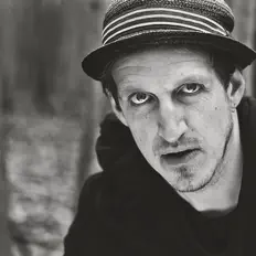 Hör dir Son deMar an, schau dir Musikvideos an, lies die Biografie, finde Tourdaten und mehr!