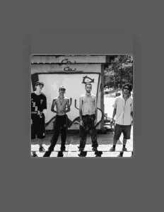 Dengarkan V.H, tonton video musik, baca bio, lihat tanggal tur & lainnya!