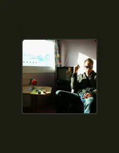 收听 Totalteatret、观看音乐视频、阅读小传、查看巡演日期等 ！