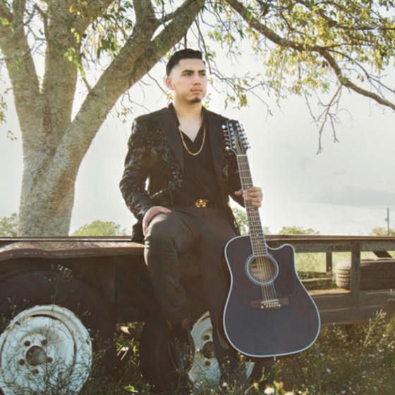 Cover artwork for Noche de Desmadre