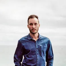 收听 Dave Crowe、观看音乐视频、阅读小传、查看巡演日期等 ！