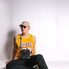 收听 Luke Will、观看音乐视频、阅读小传、查看巡演日期等 ！
