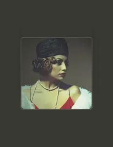 Marco Moschino सुनें, म्यूज़िक वीडियो देखें, बायो पढ़ें, दौरे की तारीखें और बहुत कुछ देखें!