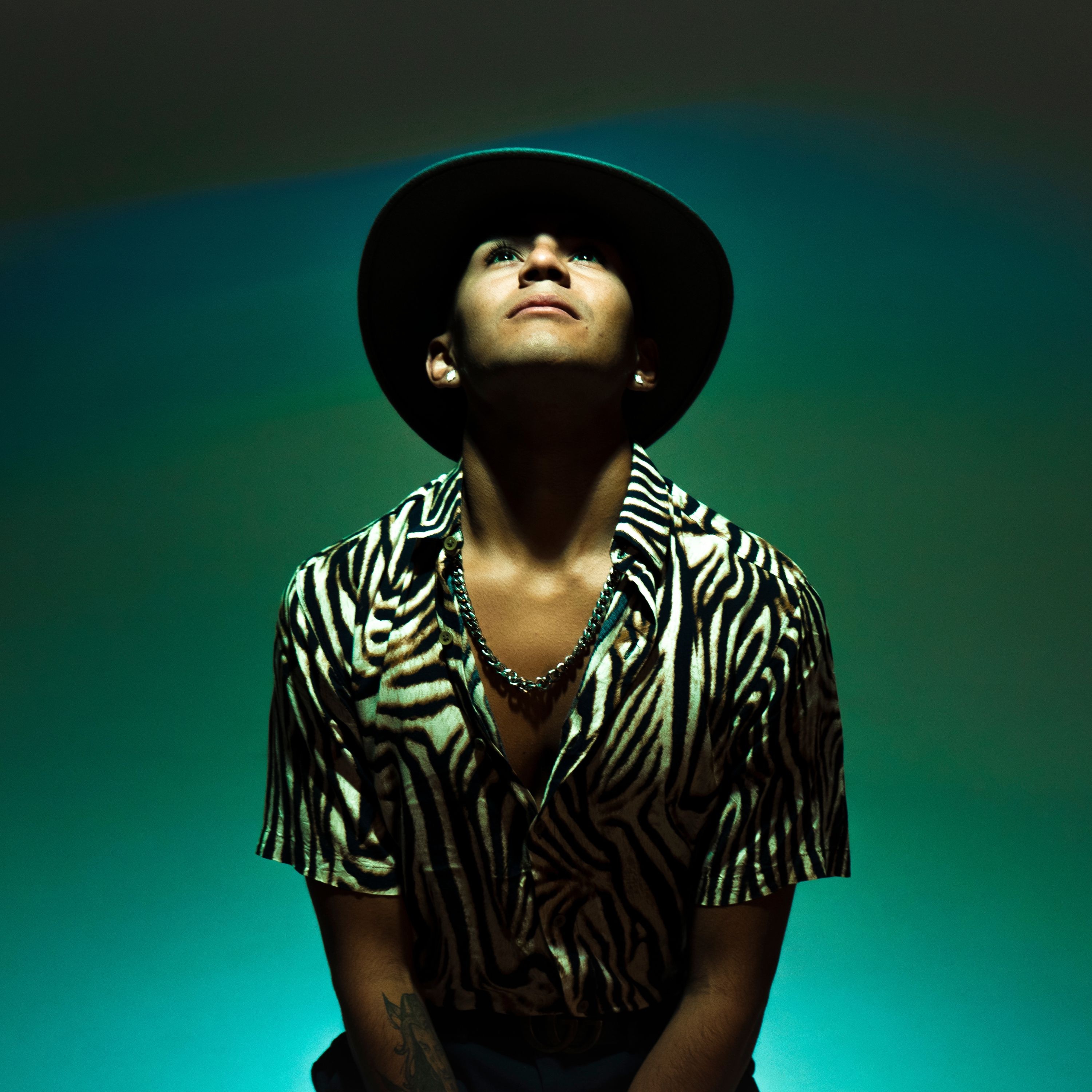 VEN GÓZALO - Single