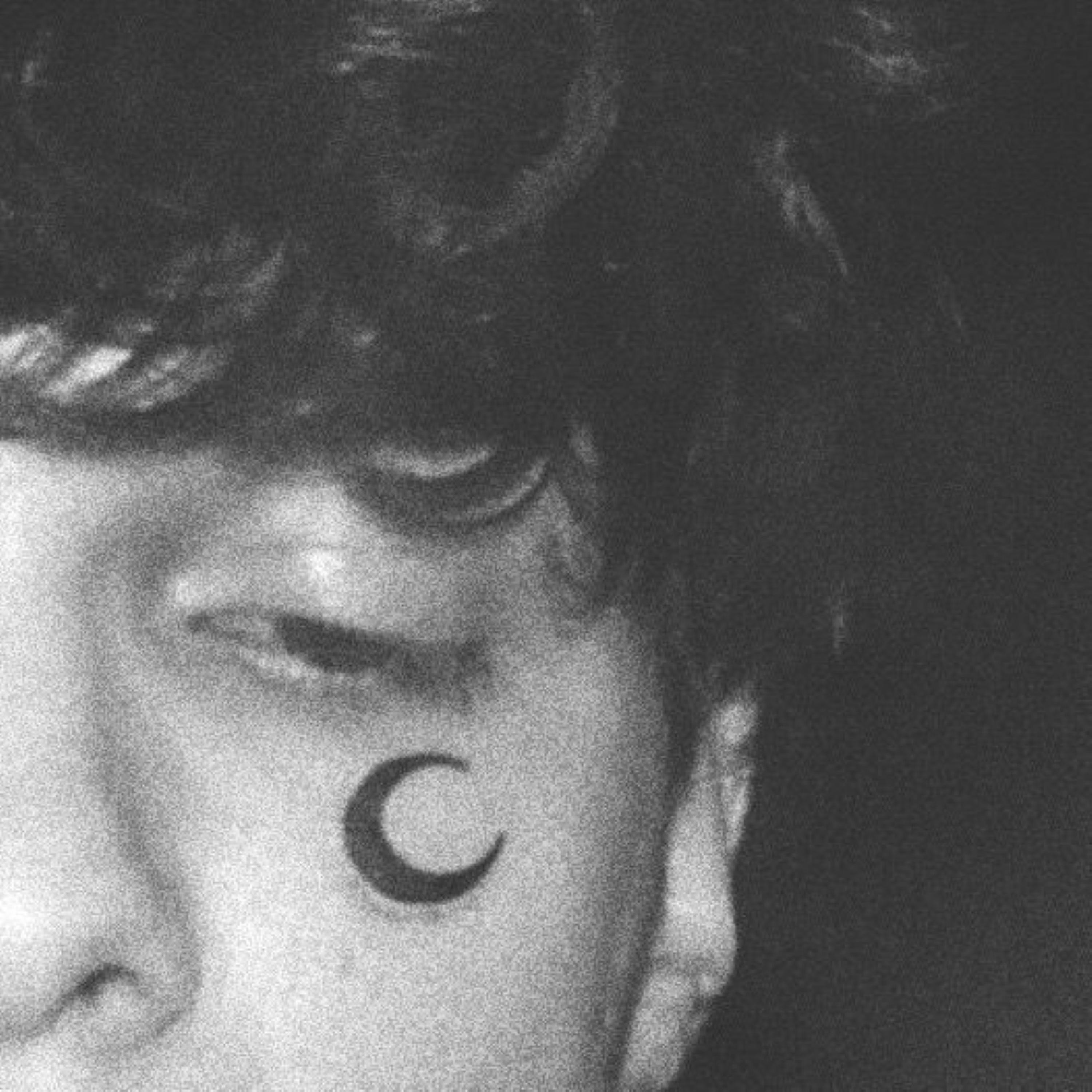 occhi a mezzaluna - Single