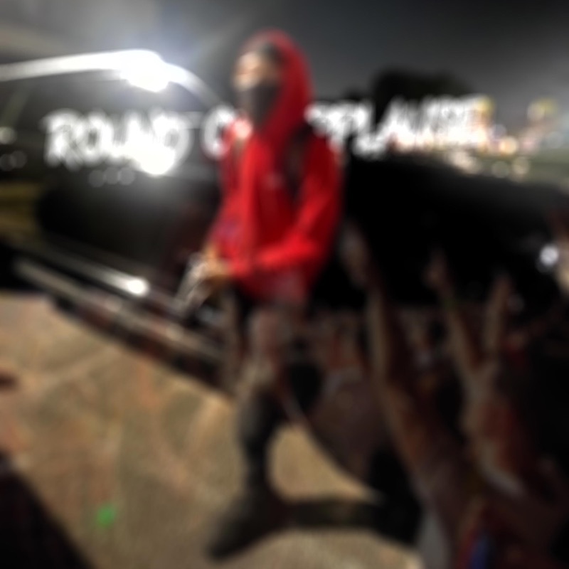 Round of applause (feat. Kaoticdajunk) - Single